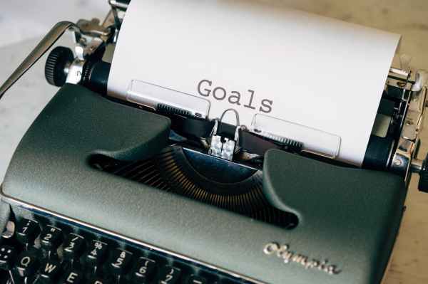 black-typewriter-goals.jpg